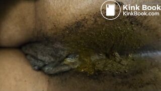 Wow! My sister doesn’t wipe her ass