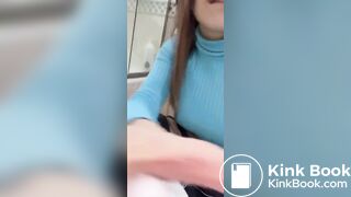 Girl pooping on toilet - video 411