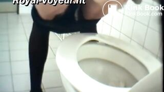Woman Explodes the public toilet with liquid diarrhea V