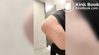 Hot MILF spreads her ass on the toilet