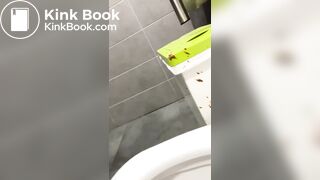Hot MILF spreads her ass on the toilet