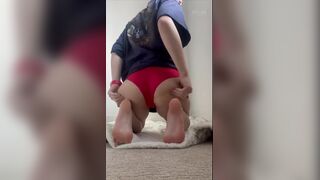 Shit in Red Panties - video 2