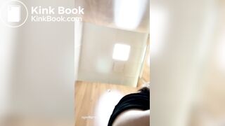 Toilet Peeping73