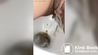 Dirty mommy pooping on toilet - video 8