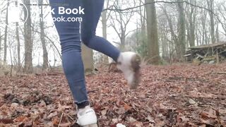 Milf shits in the forest