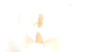 Girl friend send me her morning shit and pee