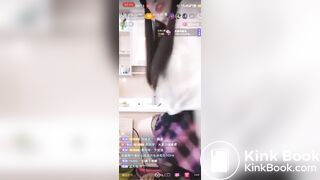 Chinese Girl Diarrhea 1 in Normal Live Broadcast