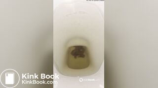 Girl pooping on toilet - video 398