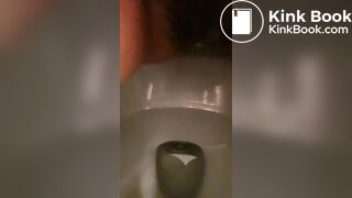 Japanese girl selfie pooping