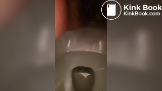 Japanese girl selfie pooping