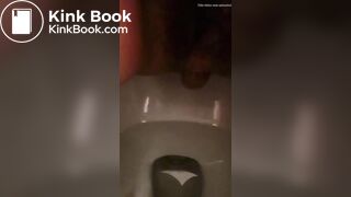 Japanese girl selfie pooping