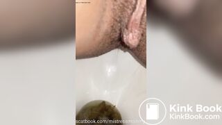 Dirty mommy pooping on toilet - video 7