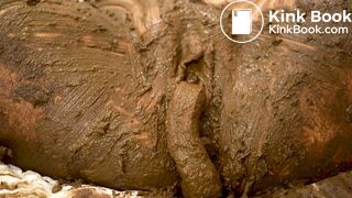 31 Shits - 1.6 kg of frozen shits in pussy - more 1hour