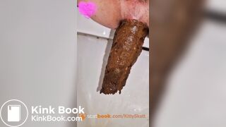 Long turd on toilet!