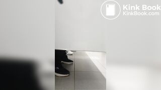 MUJER CON DIARREA #1