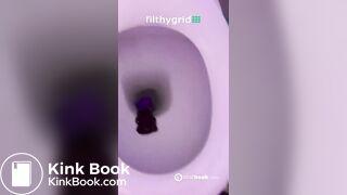 Girl pooping on toilet - video 373