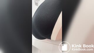 korean girl shitting her pants!