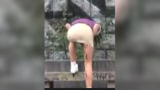 shit dripping down pantyhose in public