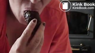 Milf sucking on a turd