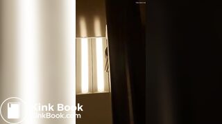 Milf toilet - video 3