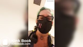 Milf toilet - video 3