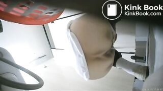 Poop and fart - video 8