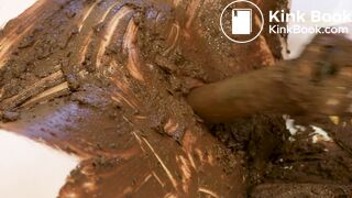 31SHITS-1.6 KG OF SHITS - filled pussy, fucked dildo