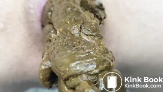 Close Up Scat - video 2