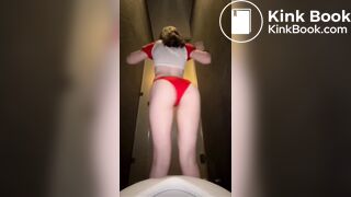 toilet poops 2