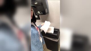 Amateur - ... shits on the floor - very hot, youn