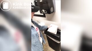 Amateur - ... shits on the floor - very hot, youn