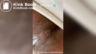 Girl pooping on toilet - video 302