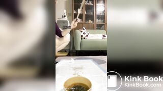 CHINESE SCAT FEMDOM