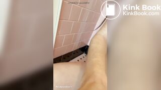Hot Babe Can't Hold the Big Log