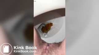 Girl pooping on toilet - video 226