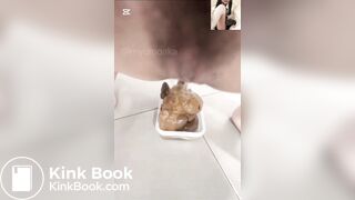 Japanese twitter Girl Pooping
