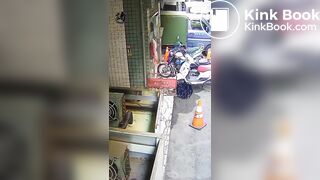 Japan girl public poop