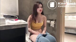 Chinese girl diarrhea on toilet - video 2