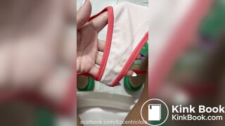 Girl pooping on toilet - video 125