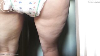 Sexy Hot White Girl Quiet & Crackly Diaper Poop