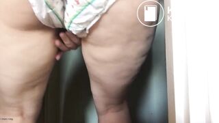Sexy Hot White Girl Quiet & Crackly Diaper Poop