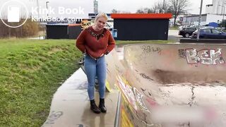 Shitting in the skatepark
