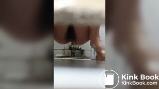 spy camera asian girl pee and shit.video_1300