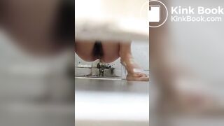 spy camera asian girl pee and shit.video_1300