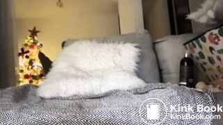 SEXY LATINA FINGERS SHITTY BOOTYHOLE