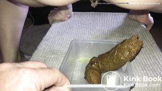 Hot girl pissing and shitting in container - video 2