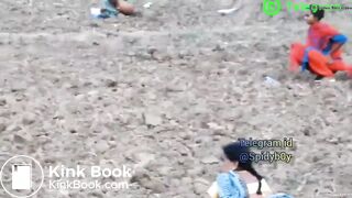 Desi aunty shitting 1