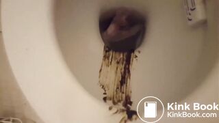 Hot blonde makes her toilet dirty