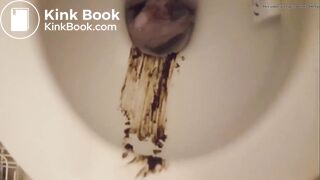 Hot blonde makes her toilet dirty