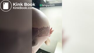 pretty blonde poop 1